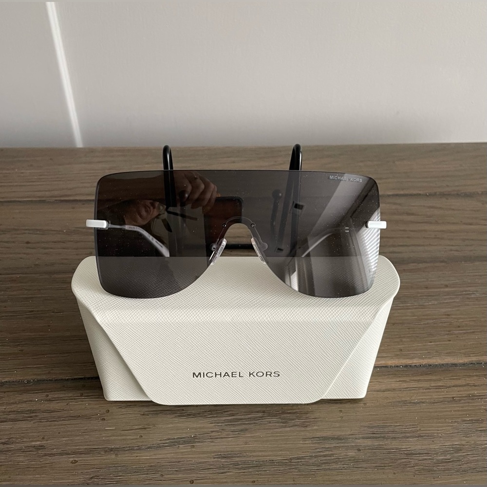 NWT, Michael Kors MK, London Sunglasses